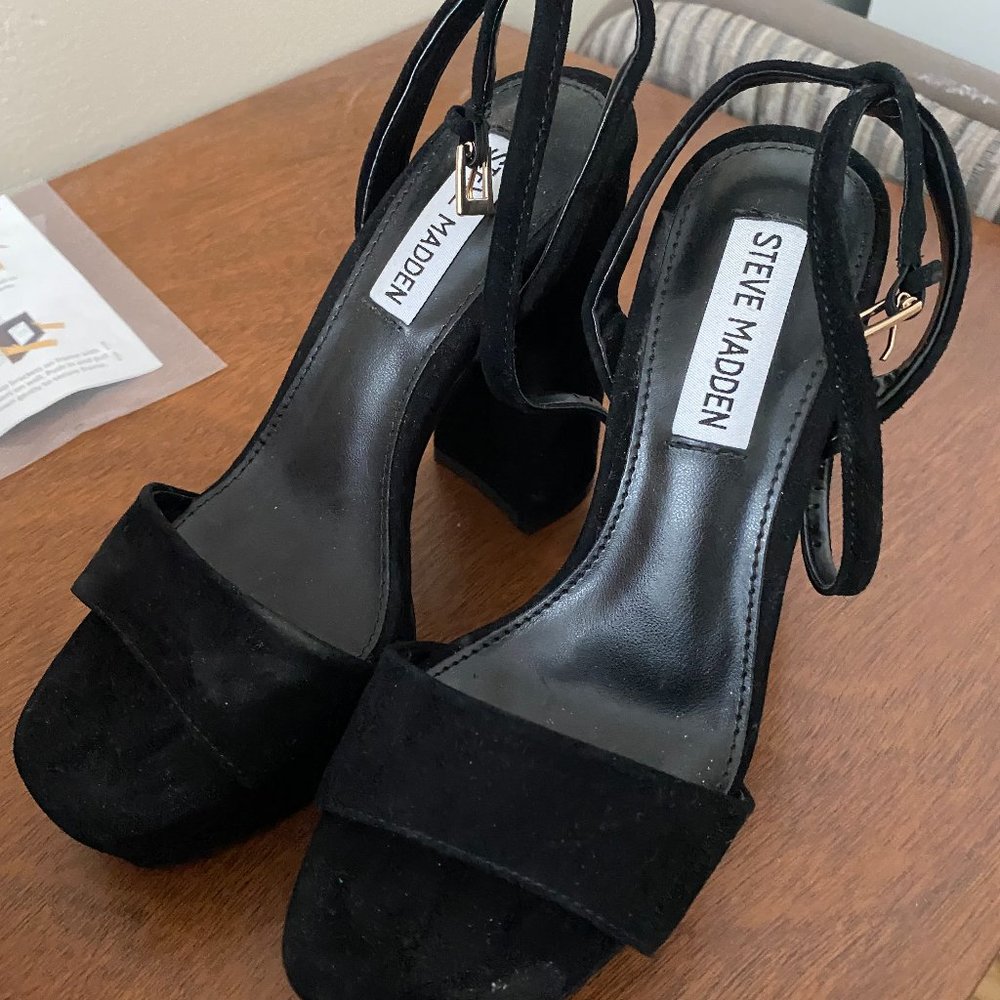 STEVE MADDEN Suede platform heels, NEVER WORE, brand new US5 ORIGINAL 110USD